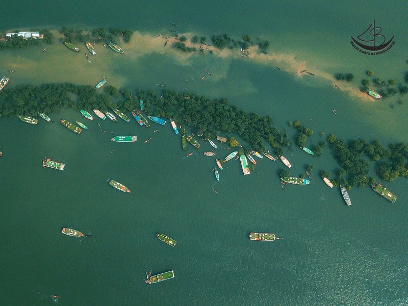 About Houseboats of Bangladesh